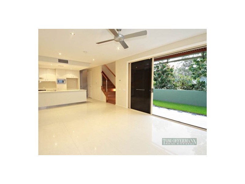 1/18 Nannygai St, Noosaville QLD 4566