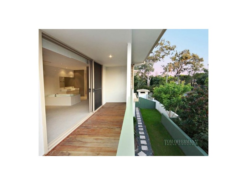 1/18 Nannygai St, Noosaville QLD 4566