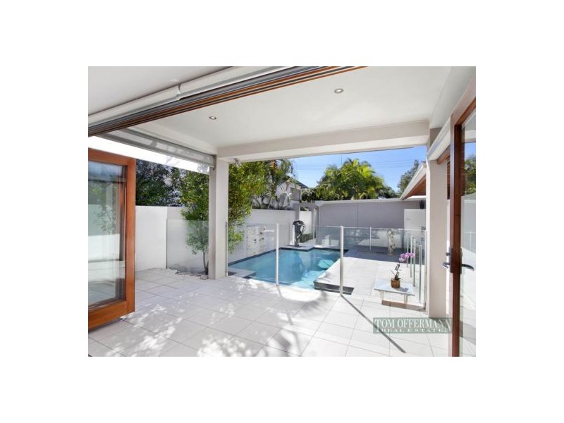 2/22 Elizabeth St, Noosaville QLD 4566