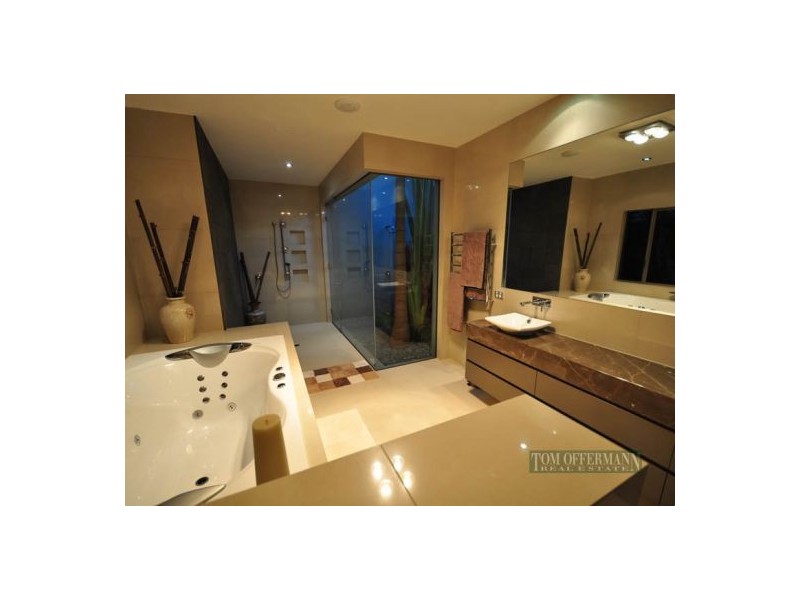 535/61 Noosa Springs Dr, Noosa Springs QLD 4567