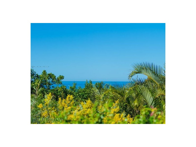 5 Weatherly Ct, Sunrise Beach QLD 4567