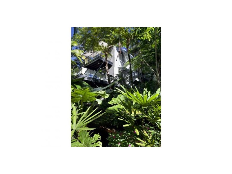 Villa 2 22 – 26 Mitti St, Little Cove QLD 4567