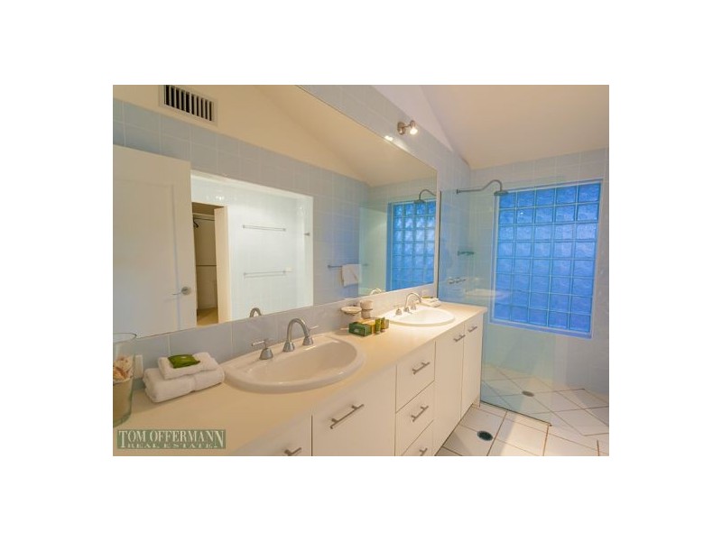 48 Mossman Ct, Noosa Heads QLD 4567