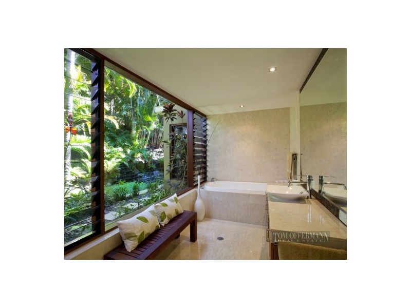 Villa 2 8 Avocet Parade, Peregian Beach QLD 4573