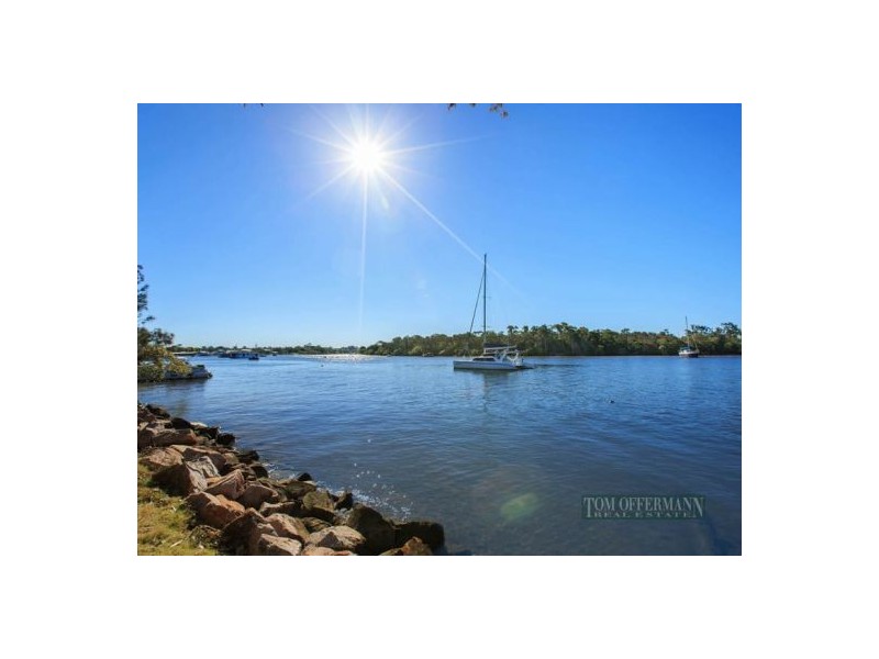 41 Hilton Esplanade, Tewantin QLD 4565