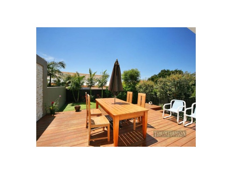 2/20 Orealla Crescent, Sunrise Beach QLD 4567