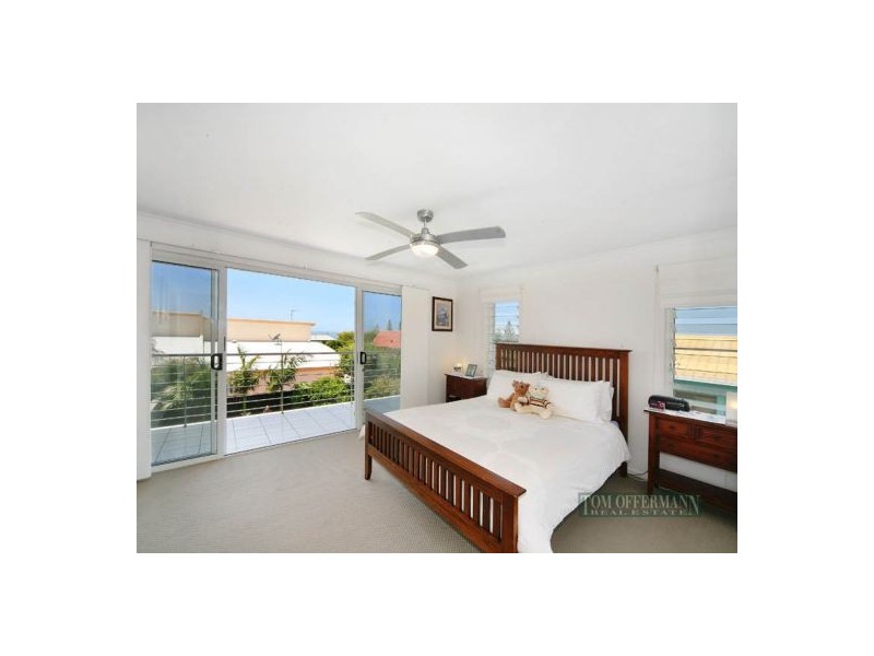 2/20 Orealla Crescent, Sunrise Beach QLD 4567