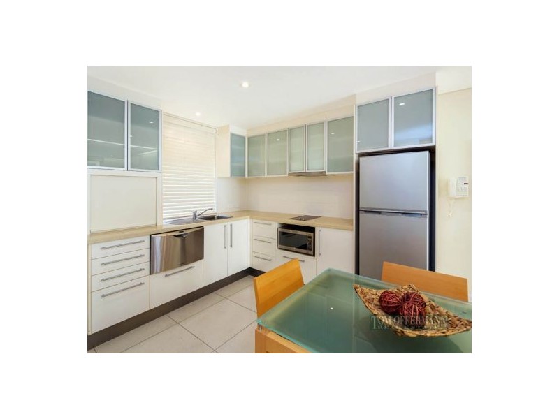 204/5 Hastings St, Noosa Heads QLD 4567