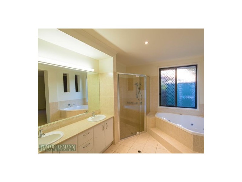 30 Regatta Circuit, Noosaville QLD 4566