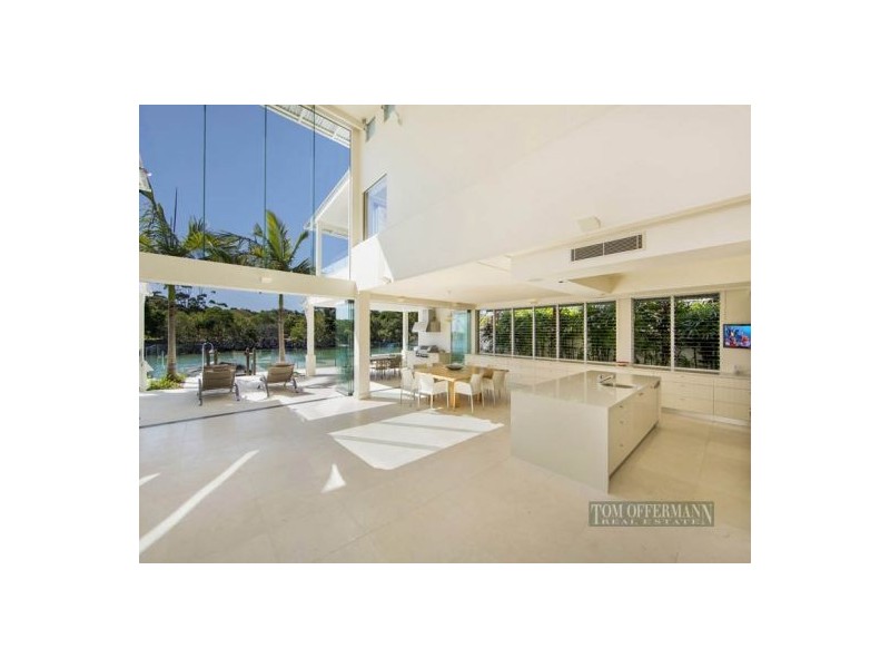 12 Noosa Parade, Noosa Heads QLD 4567