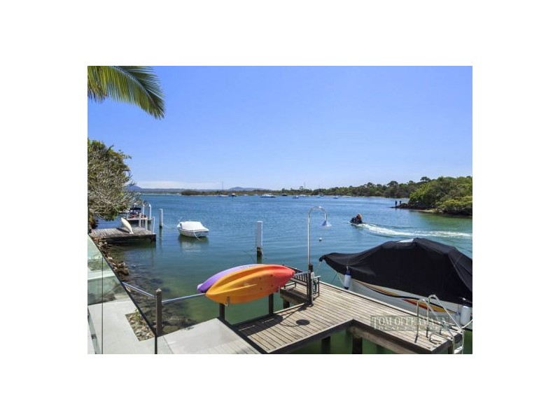 12 Noosa Parade, Noosa Heads QLD 4567