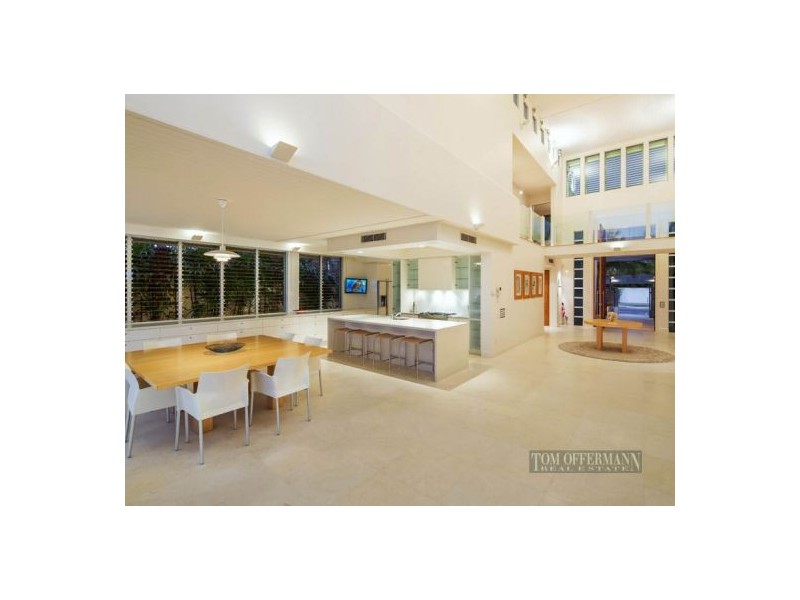 12 Noosa Parade, Noosa Heads QLD 4567