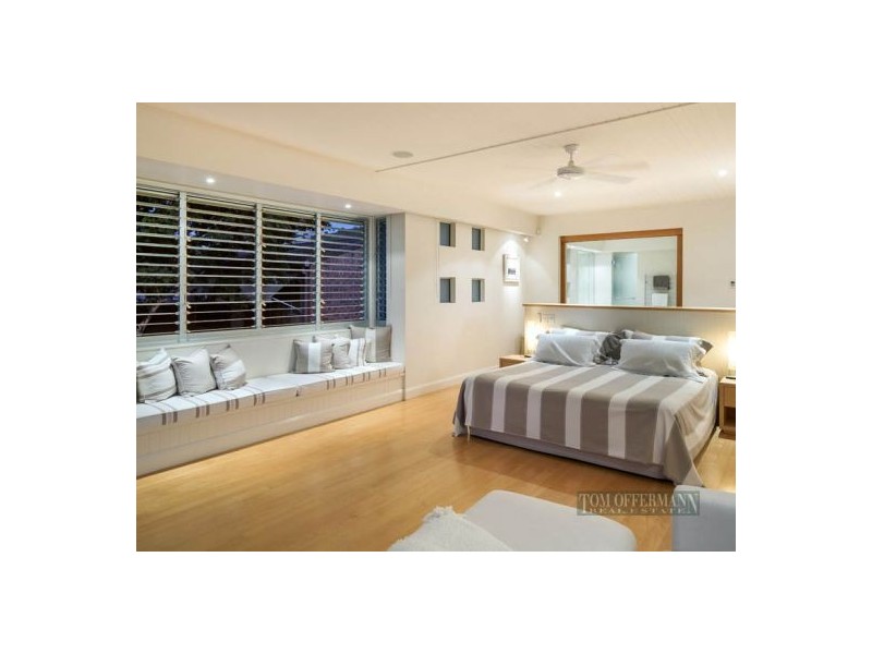 12 Noosa Parade, Noosa Heads QLD 4567
