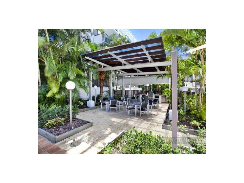 2/1 Quamby Place, Noosa Heads QLD 4567