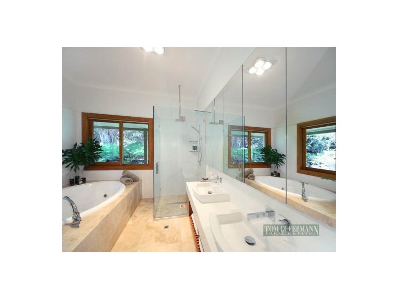 16 Tunba Ct, Doonan QLD 4562