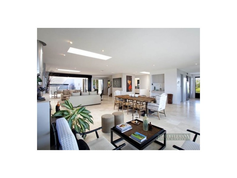 24 McAnally Dr, Sunshine Beach QLD 4567