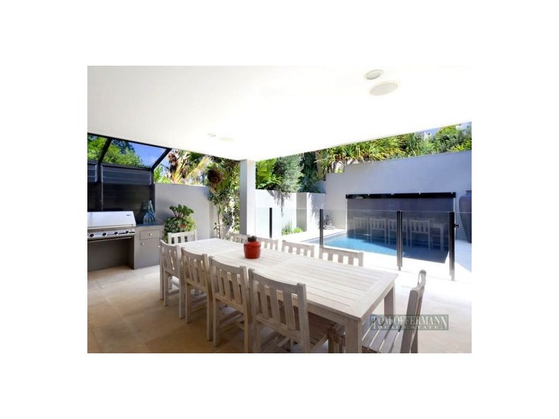 24 McAnally Dr, Sunshine Beach QLD 4567