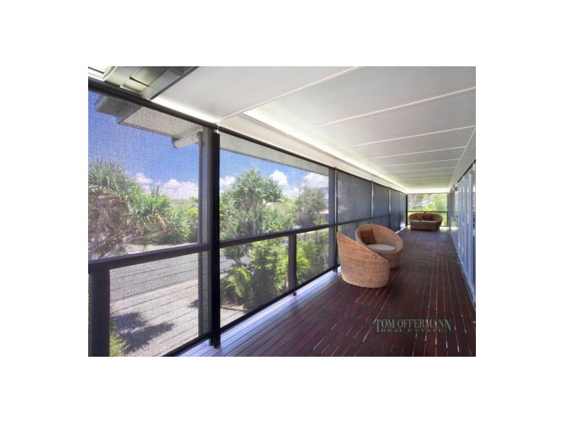 12 Wavecrest Drive, Castaways Beach QLD 4567