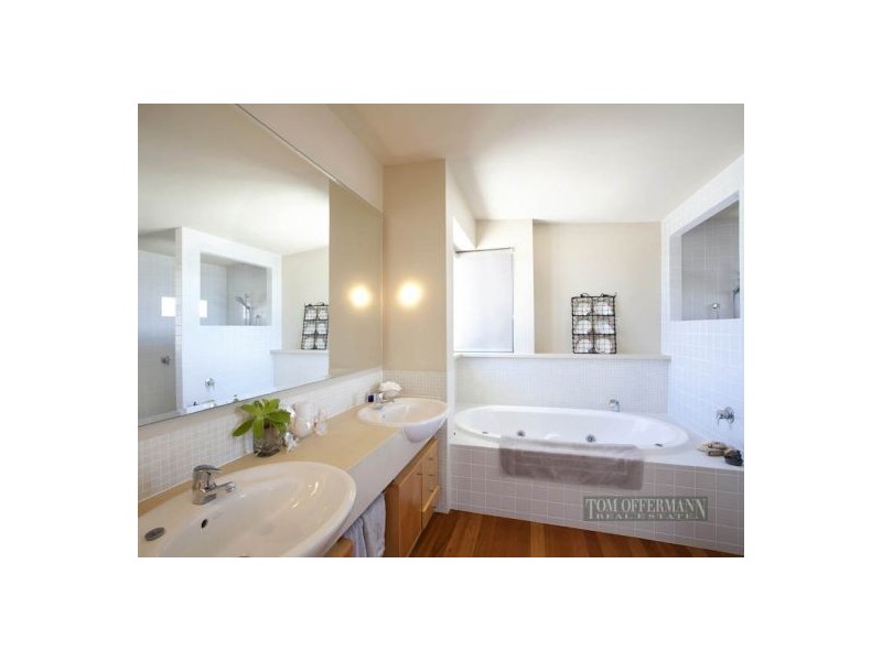 9 Noosa Dunes, 512 David Low Way, Castaways Beach QLD 4567