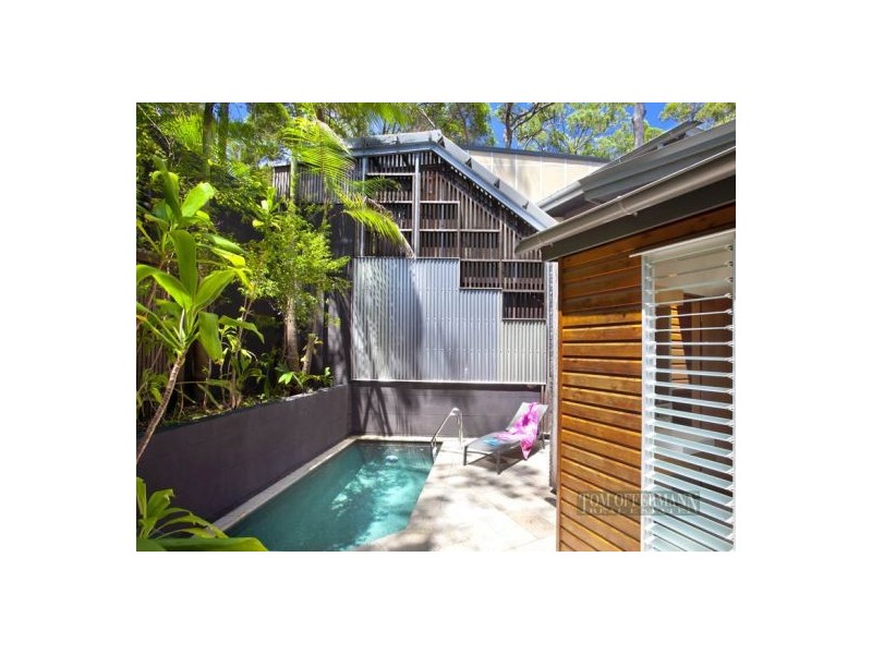 10 Bayview Road, Little Cove QLD 4567