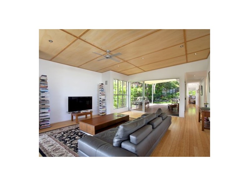 9 Nairana Rest, Noosa Heads QLD 4567