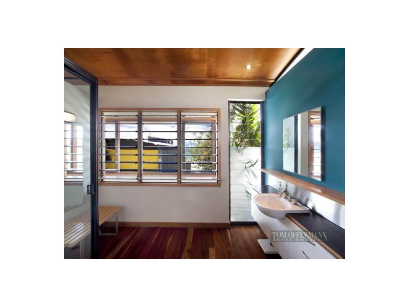 8 Belmore Tce, Sunshine Beach QLD 4567