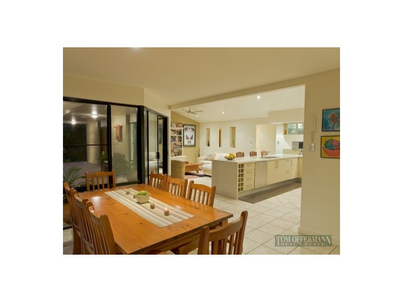 8 Windsurf Place, Noosa Waters QLD 4566