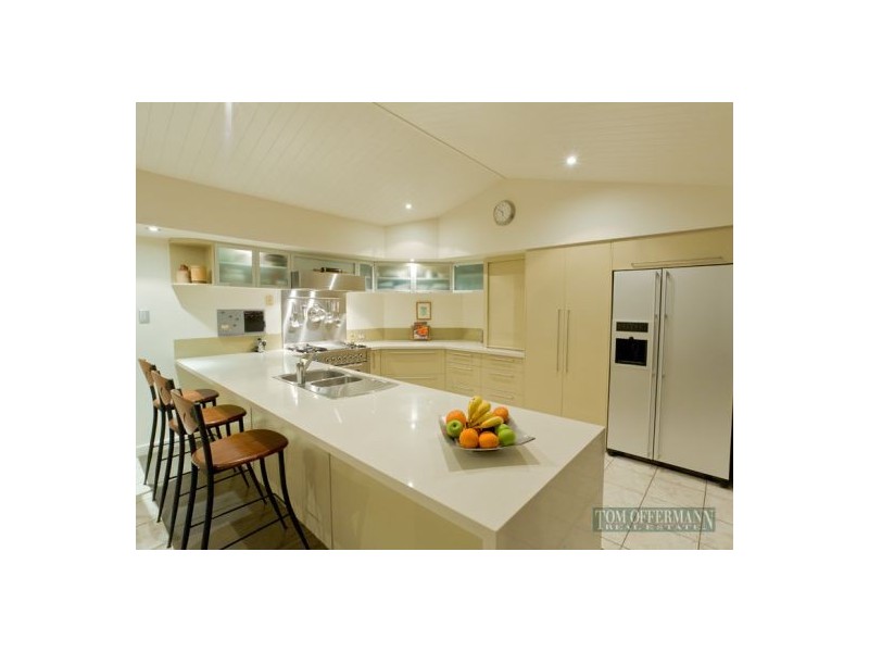 8 Windsurf Place, Noosa Waters QLD 4566
