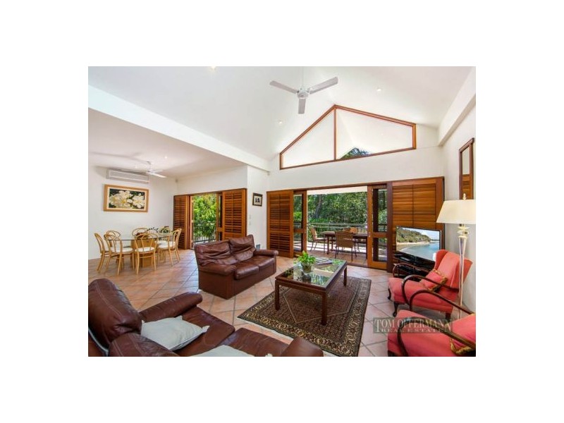 6 Little Cove Road, Little Cove QLD 4567