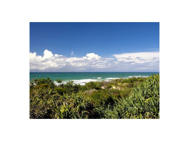 69 Orient Dr, Sunrise Beach QLD 4567