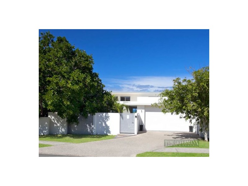 69 Orient Dr, Sunrise Beach QLD 4567