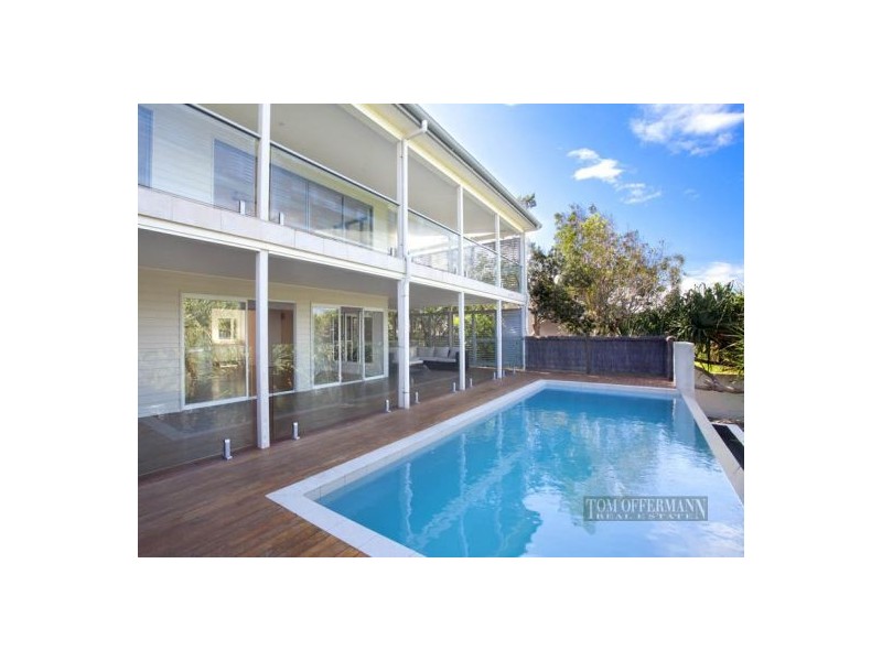 69 Orient Dr, Sunrise Beach QLD 4567