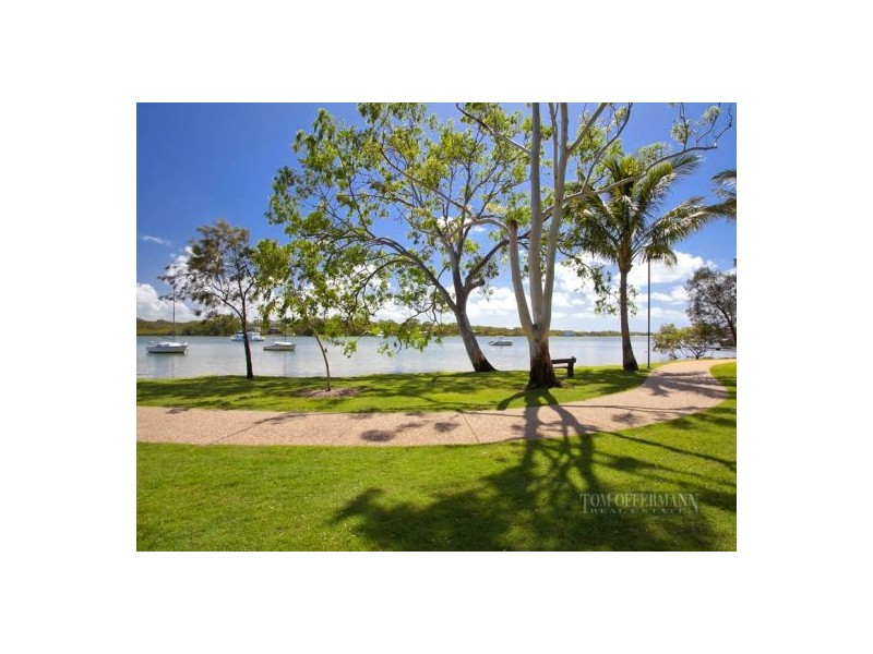 2/15 The Cockleshell, Noosaville QLD 4566