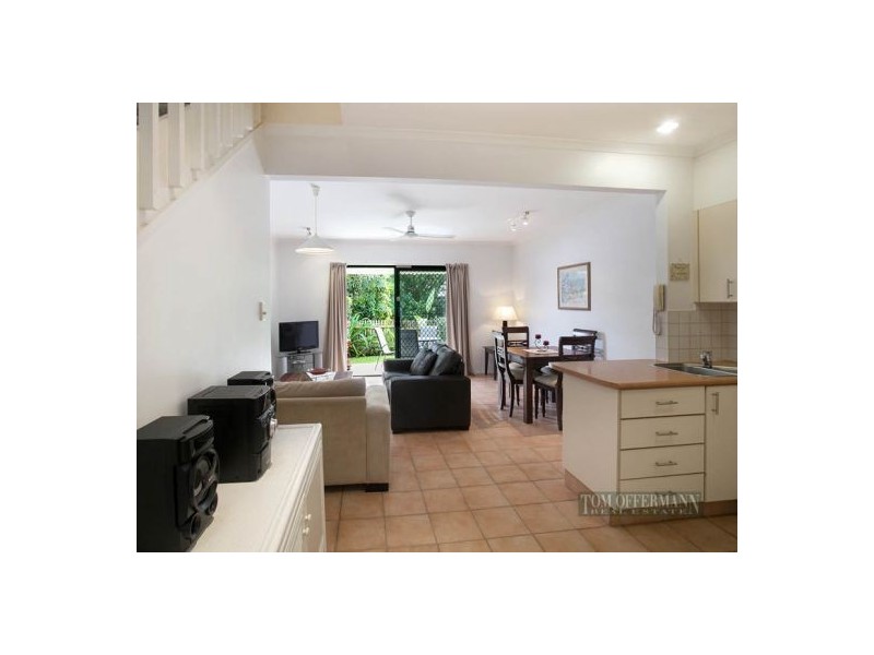 2/15 The Cockleshell, Noosaville QLD 4566