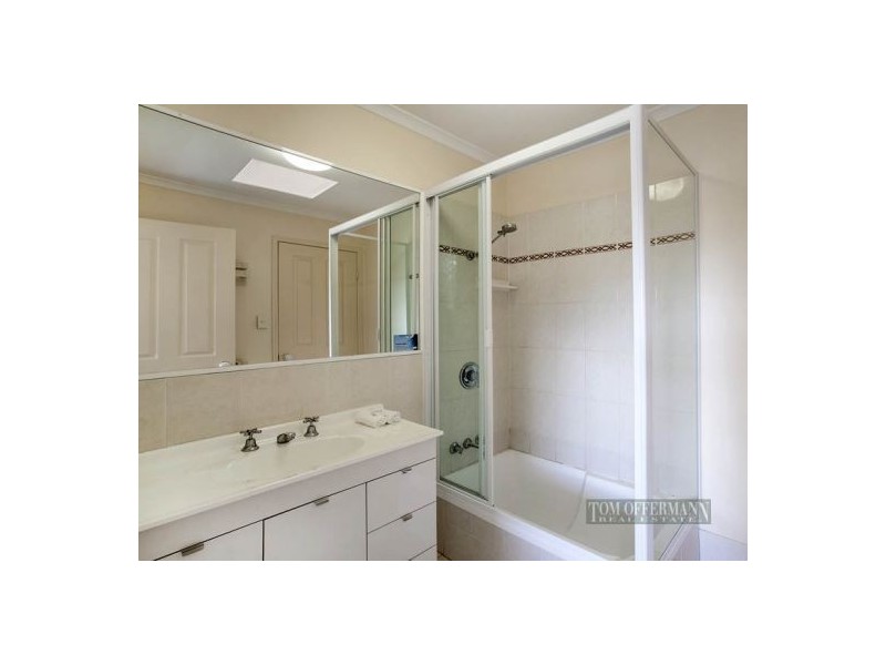 2/15 The Cockleshell, Noosaville QLD 4566