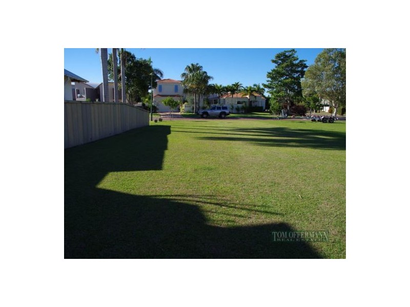1 Leeside Place, Noosa Waters QLD 4566