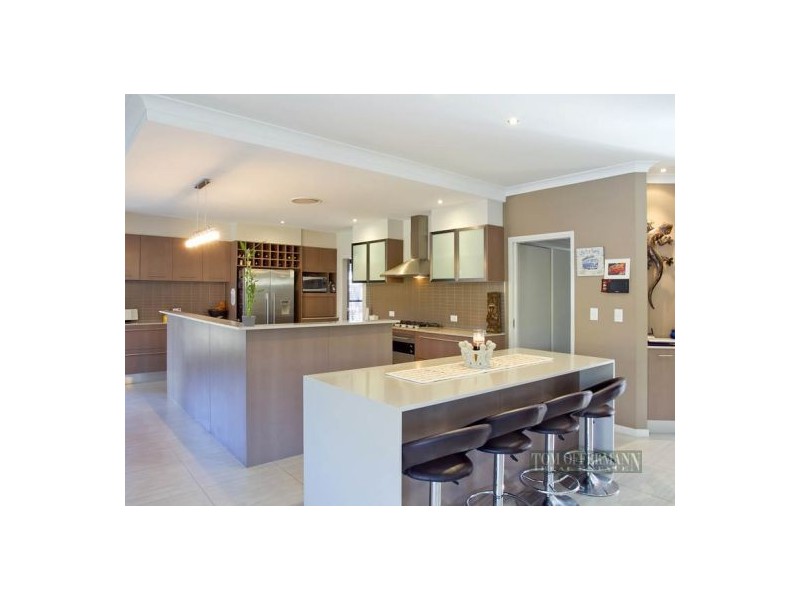 20 Attenuatta Place, Noosaville QLD 4566