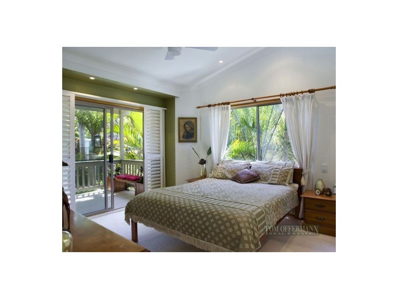 36 Orient Dr, Sunrise Beach QLD 4567