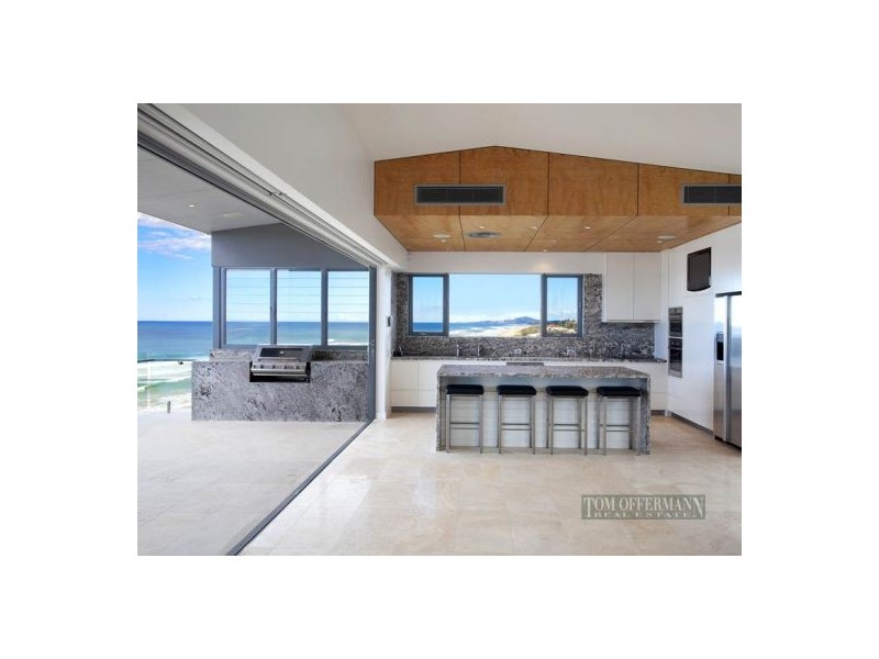 50 Tingira Cres, Sunrise Beach QLD 4567