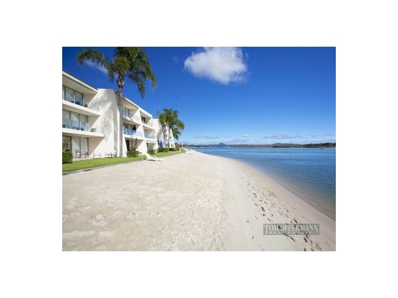 18/6 Quamby Pl, Noosa Heads QLD 4567