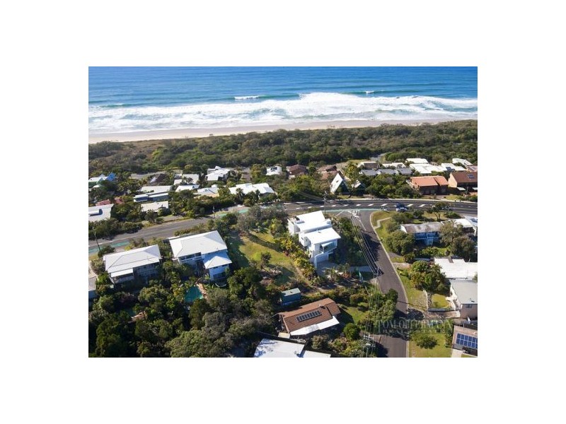 2 Currawong Cres, Peregian Beach QLD 4573