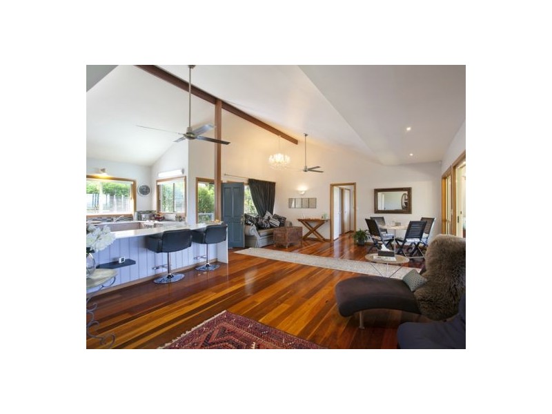 555 Sunrise Rd, Tinbeerwah QLD 4563