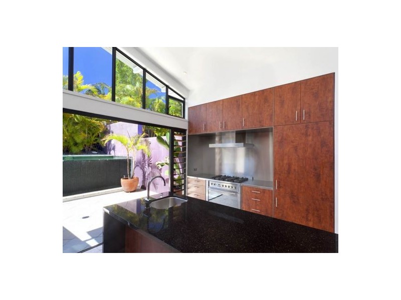 2/8 Nebula St, Sunshine Beach QLD 4567