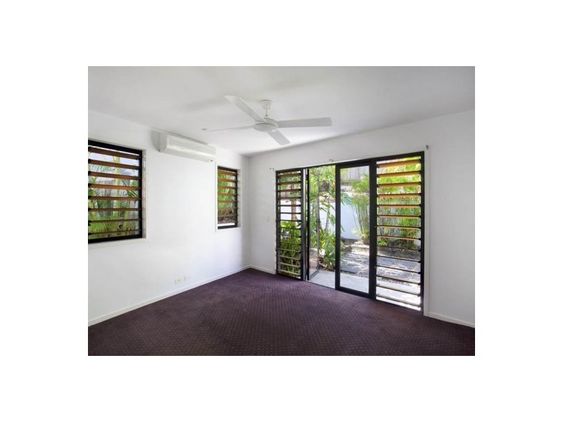 2/8 Nebula St, Sunshine Beach QLD 4567