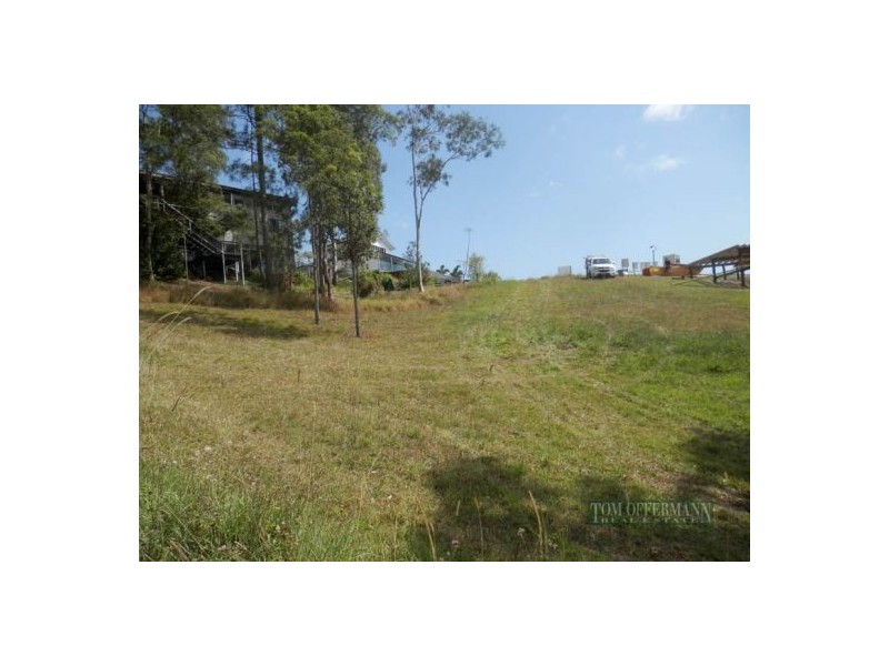 9 Racecourse Rise, Eumundi QLD 4562