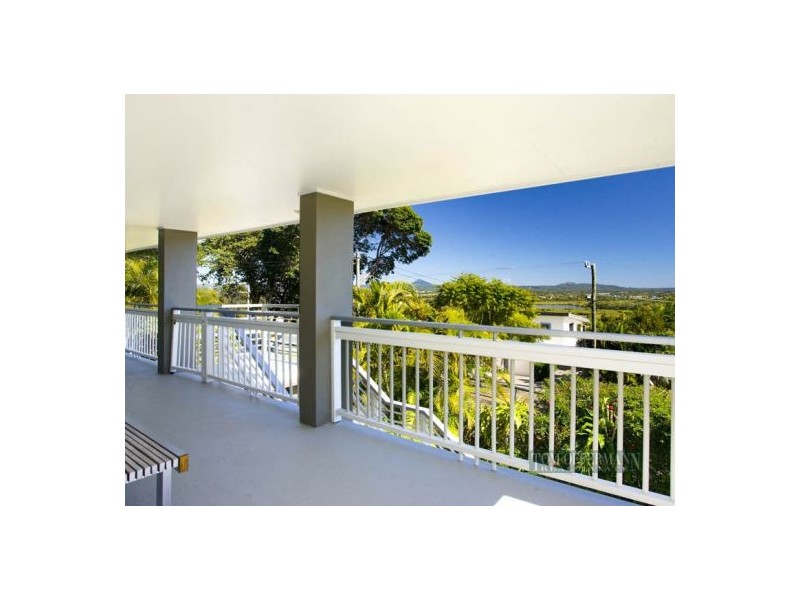 32 Arkana Drive, Noosa Heads QLD 4567