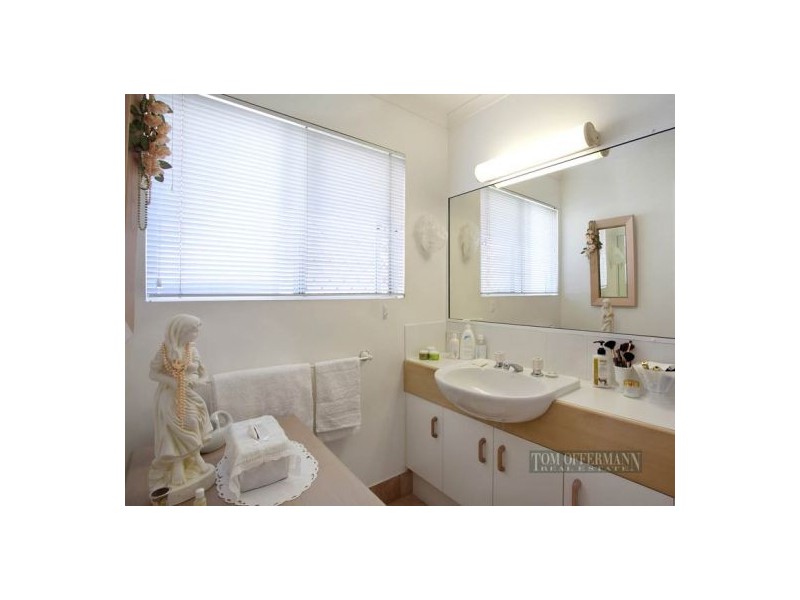 2/10 Sunseeker Close, Noosa Waters QLD 4566