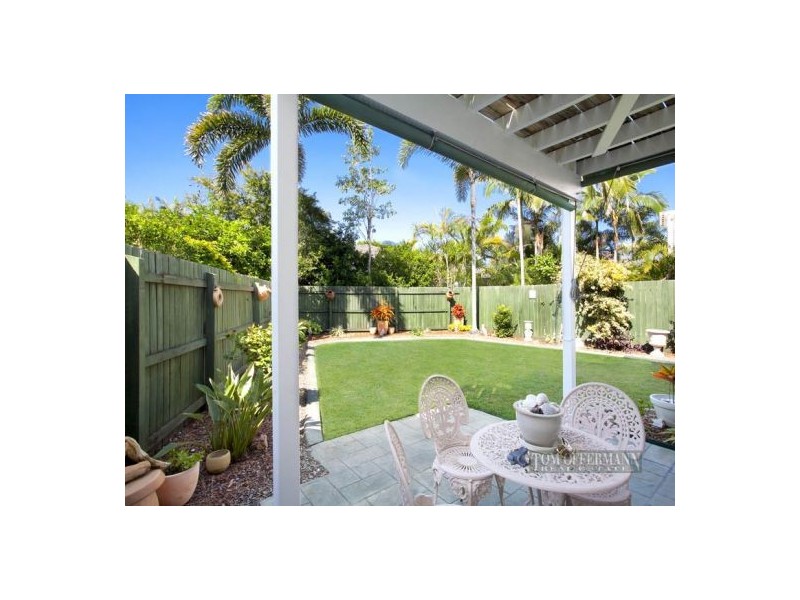 2/10 Sunseeker Close, Noosa Waters QLD 4566