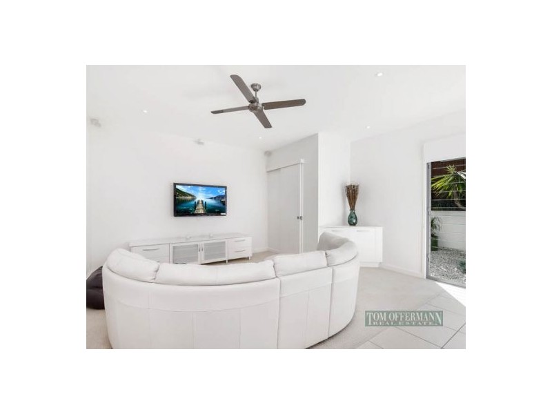 327 David Low Way, Peregian Beach QLD 4573