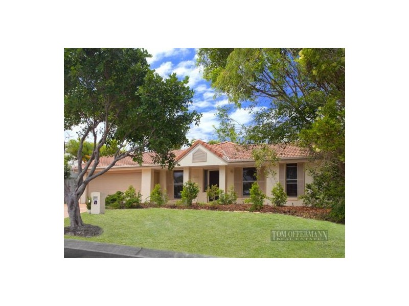 8 Moonbeam Crescent, Castaways Beach QLD 4567